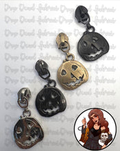 Load image into Gallery viewer, *DDF EXCLUSIVE* Halloween Jack OLantern Zipper Pulls