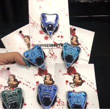 Load image into Gallery viewer, Color Shift Ouija Planchette Gripper