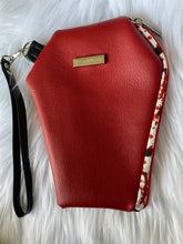Load image into Gallery viewer, IT Wristlet